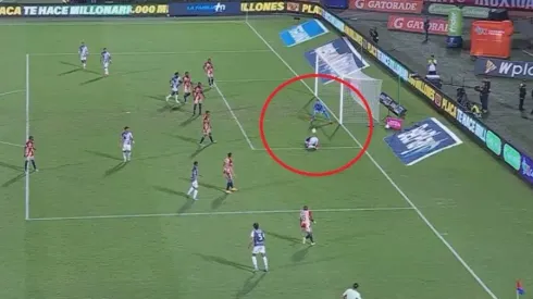 El momento en el que Guillermo Paiva le marca el gol al DIM.