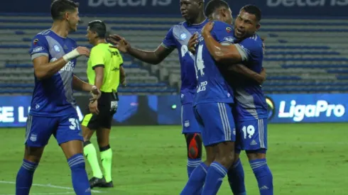 Guayaquil, domingo 18 de abril del 2021En el estadio Capwell Banco Pacífico, Emelec enfrenta a Tecnico Universitario por la #9 fecha del campeonato de fútbol Liga Pro.Fotos:Cesar Muñoz/API
