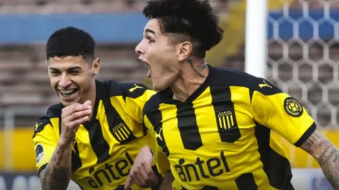 (VIDEO) Reprochable: Jugadores de Peñarol celebraron en la cara de LDUQ el penal fallado