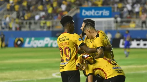 Manta, 19 de febrero de 2022. En el estadio Jocay, Delfin recibe a Barcelona, en un partido por la primera fecha del campeonato nacional de futbol LigaPro betcris 2022.  API / Ariel OCHOA
