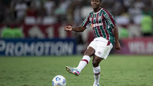 RJ – Rio de Janeiro – 09/12/2021 – BRASILEIRO A 2021, FLUMINENSE X CHAPECOENSE – Cazares jogador do Fluminense durante partida contra o Chapecoense no estadio Maracana pelo campeonato Brasileiro A 2021. Foto: Jorge Rodrigues/AGIF
