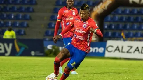 (VIDEO) Golazo de Billy Arce en el fútbol colombiano