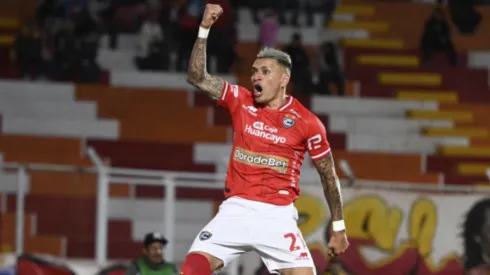 El delantero es uno de los goleadores del fútbol peruano. 
