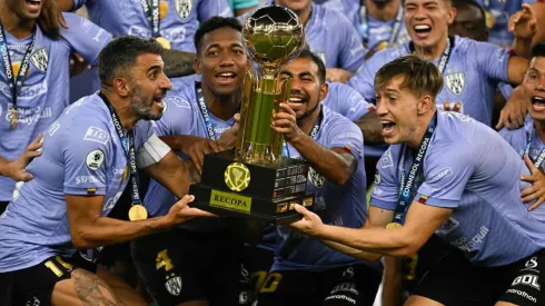 IDV es el actual campeón de la Recopa Sudamericana. 
