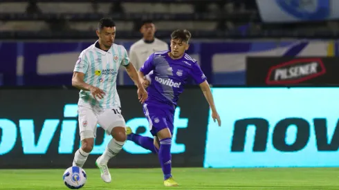 Universidad Católica y Emelec en la jornada 11 de LigaPro. Foto: API
