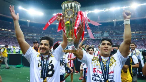 Chivas Guadalajara celebrate their 2nd title against Toronto FC in 2018. (Getty)
