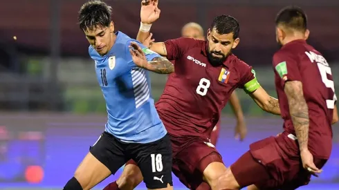 Facundo Torres of Uruguay (left) and Tomás Rincón of Venezuela (Getty).
