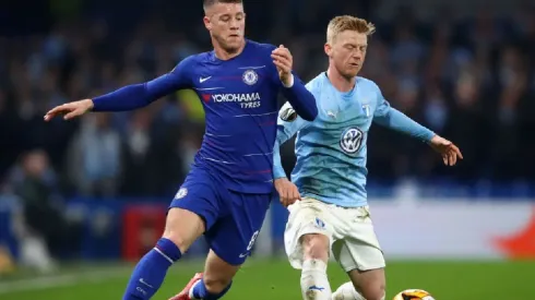 Ross Barkley of Chelsea (left) fights for ball possession with Anders Christiansen of Malmo
