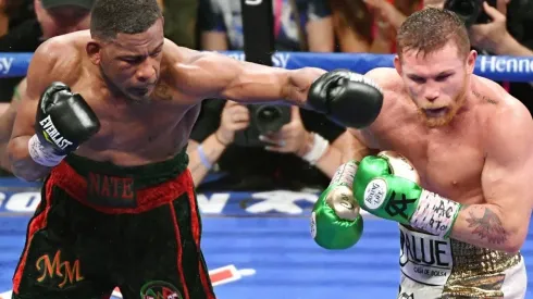 Daniel Jacobs in his foght against Canelo Alvarez
