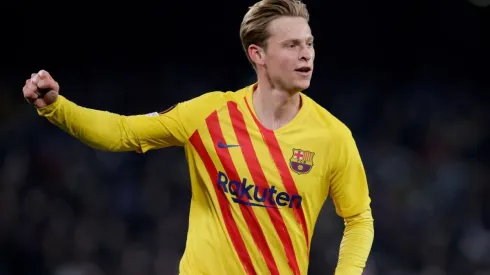 Frenkie de Jong celebrates his goal
