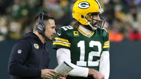 Matt LaFleur (left) and Aaron Rodgers.