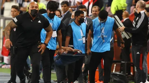 Robert Rojas leg broken during River Plate Copa Libertadores match