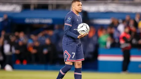 Kylian Mbappe of Paris Saint Germain attempts a free kick during the Ligue 1 match
