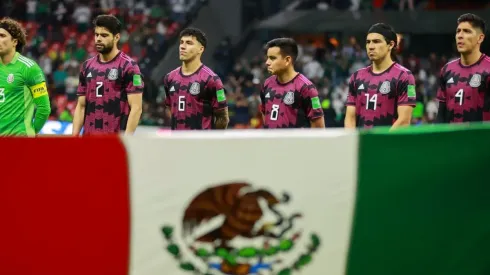 Players of Mexico line up during the national anthem ceremony
