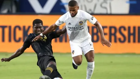 Samuel Grandsir of Los Angeles Galaxy in a game against LAFC
