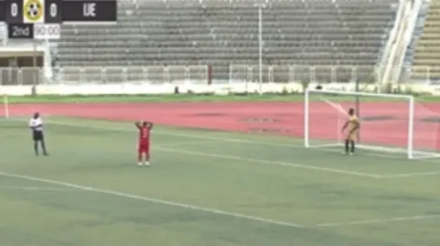 Ridiculous fail penalty kick attempts in Nigerian league
