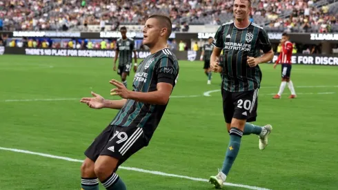 Dejan Joveljic of Los Angeles Galaxy celebrate his goal with Nick DePuy
