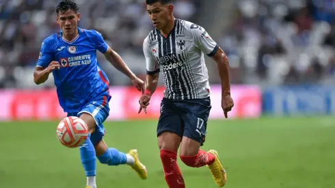 Jesus Gallardo of Monterrey and Uriel Antuna of Cruz Azul