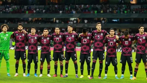 Players of Mexico line up during the national anthem ceremony
