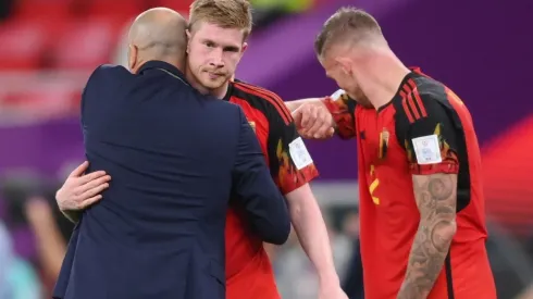 Roberto Martinez, Kevin De Bruyne and Toby Alderweireld of Belgium
