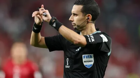 Referee Cesar Ramos
