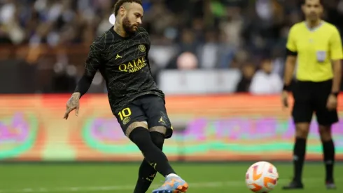 Neymar in the game against Cristiano Ronaldo's team