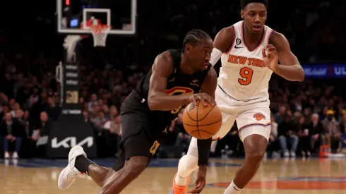 Caris LeVert #3 of the Cleveland Cavaliers heads for the net as RJ Barrett #9 of the New York Knicks defends
