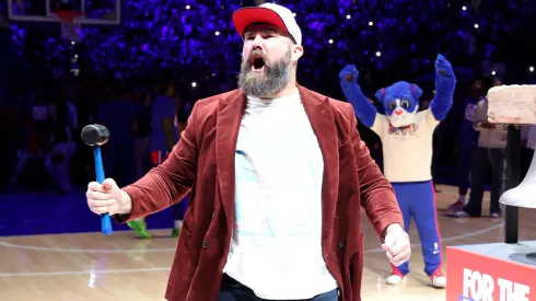 Jason Kelce at a Philadelphia 76ers game