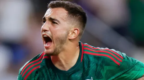 México comenzó con una victoria de 4-0