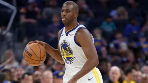 Chris Paul in action for the Golden State Warriors