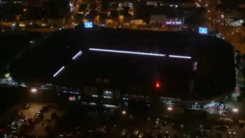 Peru: Home team turn off stadium lights in order to prevent archrivals from celebrating