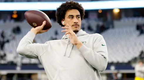 Jordan Love warming up before a Green Bay Packers game.
