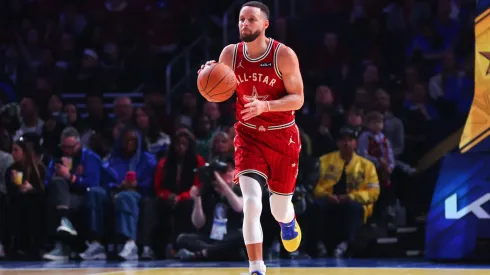 Stephen Curry dribbles during the All-Star Game.