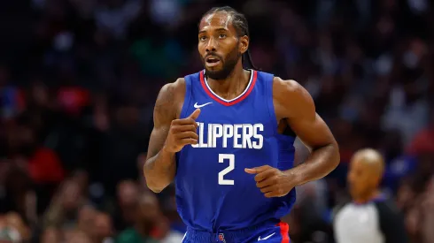 Kawhi Leonard playing for the Los Angeles Clippers.
