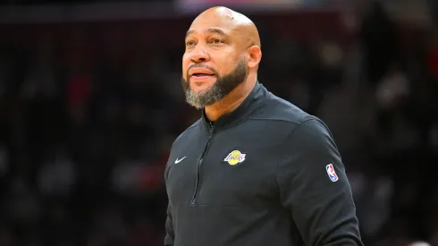 Darvin Ham looks on during a Lakers game.
