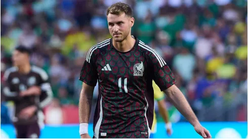 Santiago Gimenez of Mexico