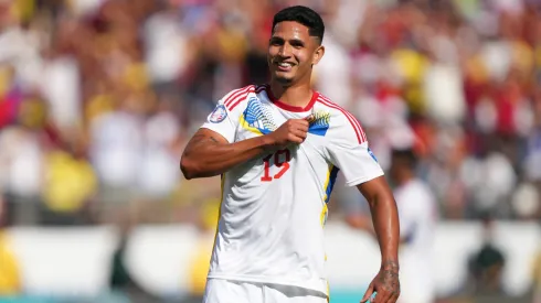 Eric Ramirez of Venezuela celebrates the victory during the CONMEBOL Copa America 2024 Group B match between Ecuador and Venezuela
