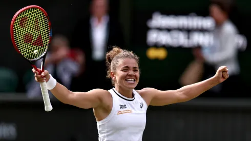 Jasmine Paolini of Italy celebrates winning match point against Donna Vekic of Croatia in the Ladies' Singles Semi-Final match