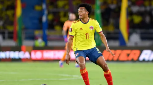 Juan Cuadrado of Colombia of Colombia drives the ball during a match between Colombia and Bolivia
