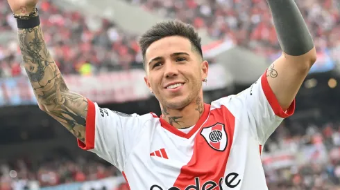 Enzo Fernandez greets River Plate fans during his tribute to the 2024 Copa America title with Argentina.