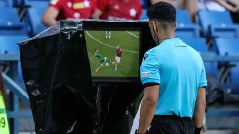 VAR 
