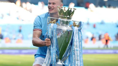 Haaland with the 2022-2023 Premier League trophy
