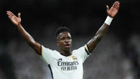 Vinicius Junior of Real Madrid celebrates scoring his team's second goal during the LaLiga EA Sports match between Real Madrid CF and Deportivo Alaves
