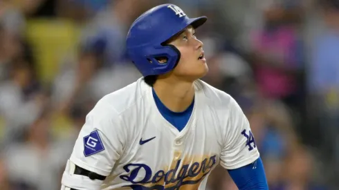 Shohei Ohtani #17 of the Los Angeles Dodgers flies out in the third inning against the Seattle Mariners at Dodger Stadium on August 19, 2024 in Los Angeles, California.