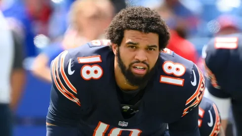  Caleb Williams #18 of the Chicago Bears warms up prior to a preseason game against the Buffalo Bills at Highmark Stadium on August 10, 2024 in Orchard Park, New York. 
