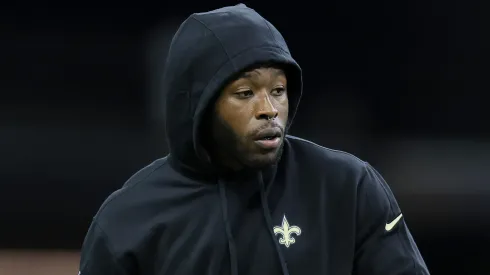 Alvin Kamara #41 of the New Orleans Saints warms up before the game against the Jacksonville Jaguars at Caesars Superdome on October 19, 2023 in New Orleans, Louisiana.