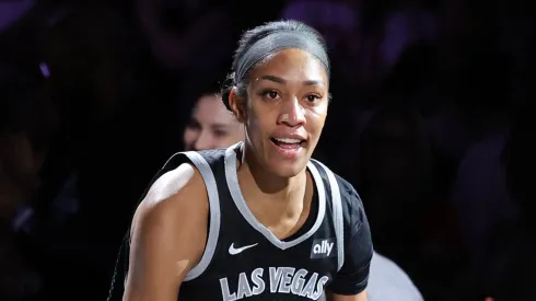 A'ja Wilson's emotional words after breaking WNBA scoring record against  Caitlin Clark's Fever - Bolavip US