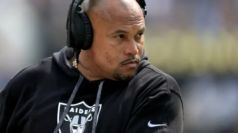 Head coach Antonio Pierce of the Las Vegas Raiders reacts during the second quarter against the Los Angeles Chargers at SoFi Stadium on September 08, 2024 in Inglewood, California.