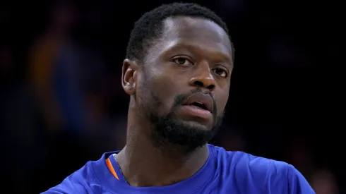 Julius Randle #30 of the New York Knicks during warm up before the game against the Los Angeles Lakers