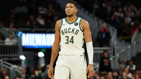 Giannis Antetokounmpo #34 of the Milwaukee Bucks walks backcourt during a preseason game against the Chicago Bulls
